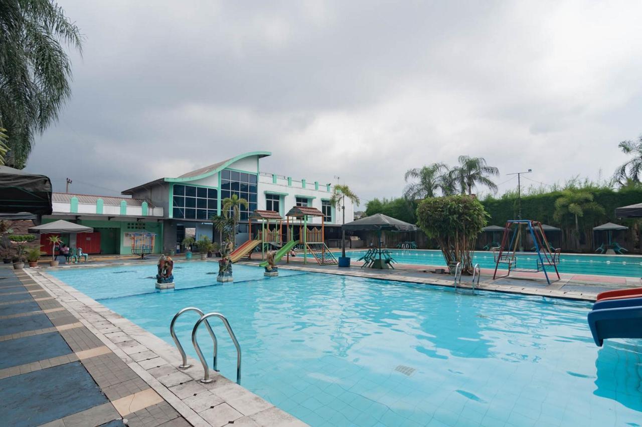 Urbanview Hotel Sagara بوكور المظهر الخارجي الصورة
