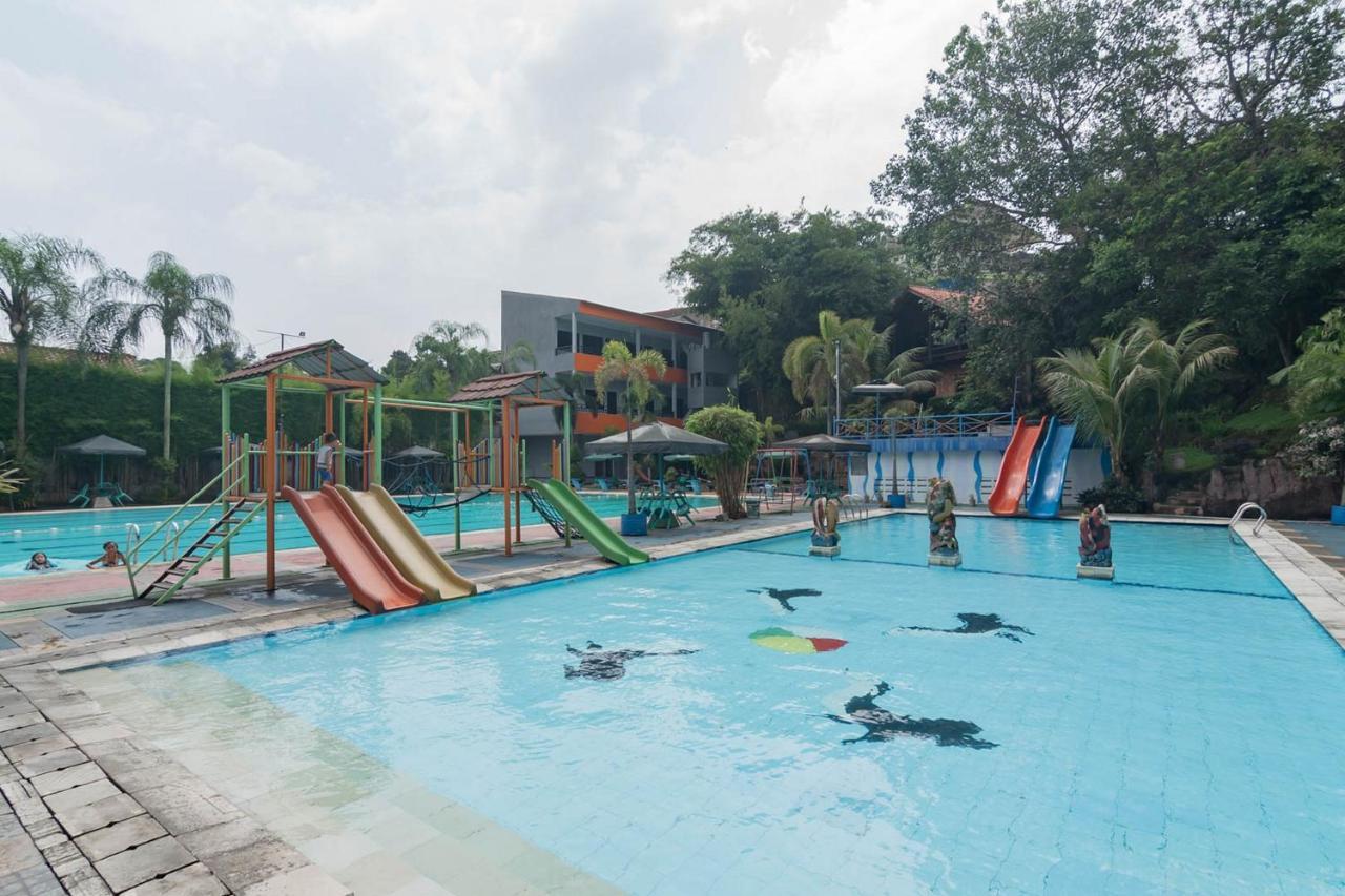 Urbanview Hotel Sagara بوكور المظهر الخارجي الصورة